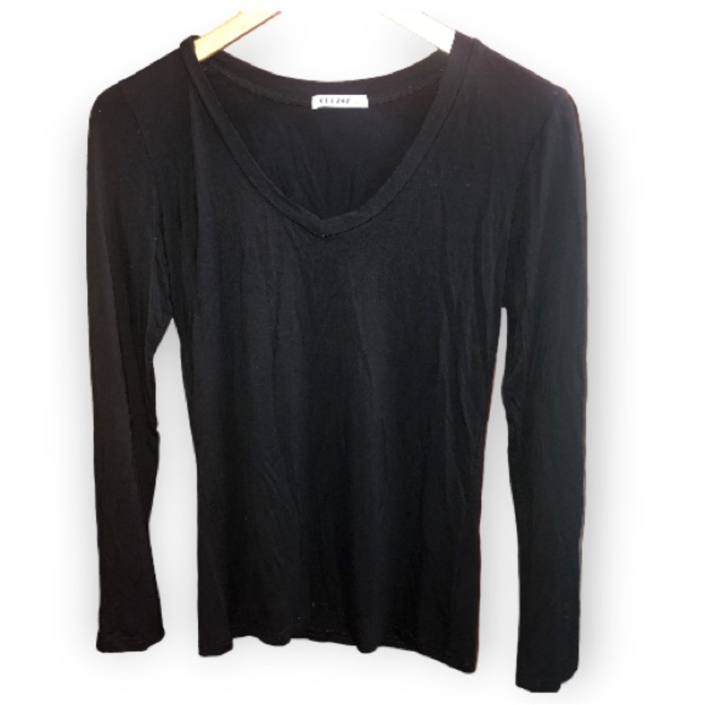 4/$20 sale Clozoz xl soft vneck tee